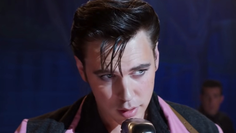 Elvis singing into mic
