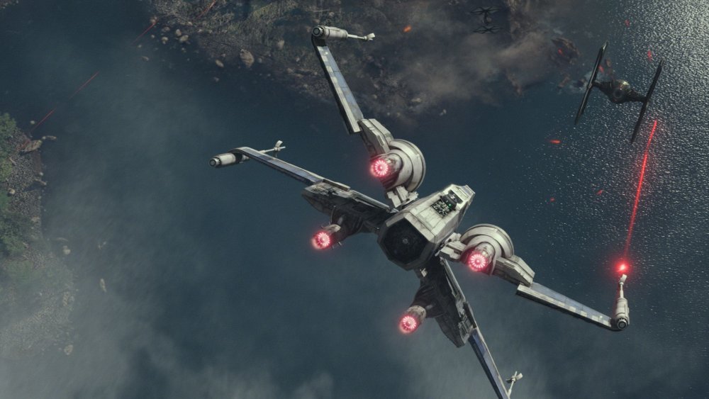 X-Wing starfighter in Star Wars The Force Awakens